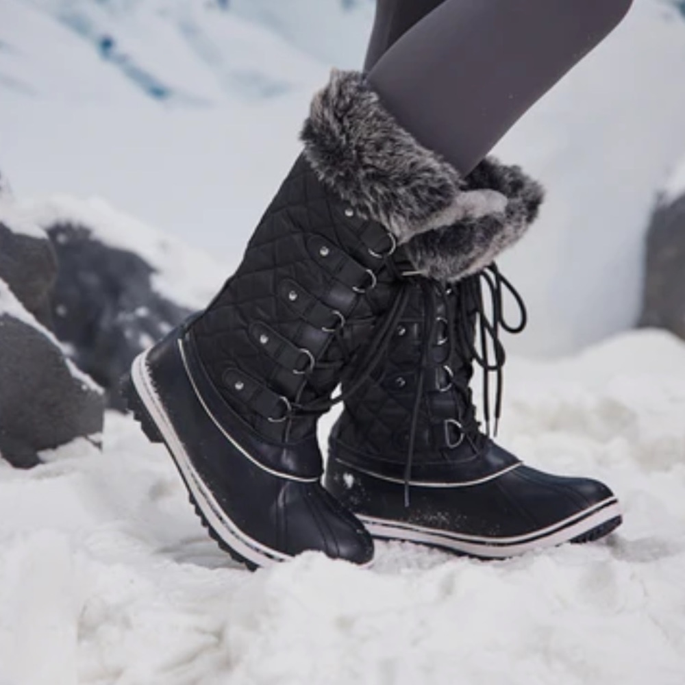 Womens Black Snow Boots Faux Fur Lined Lace Tie Thick Warm Heavyweight - Picture 2 of 9